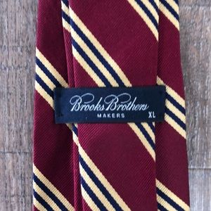 Men’s Brooks Brothers size Extra-Long Maroon Tie